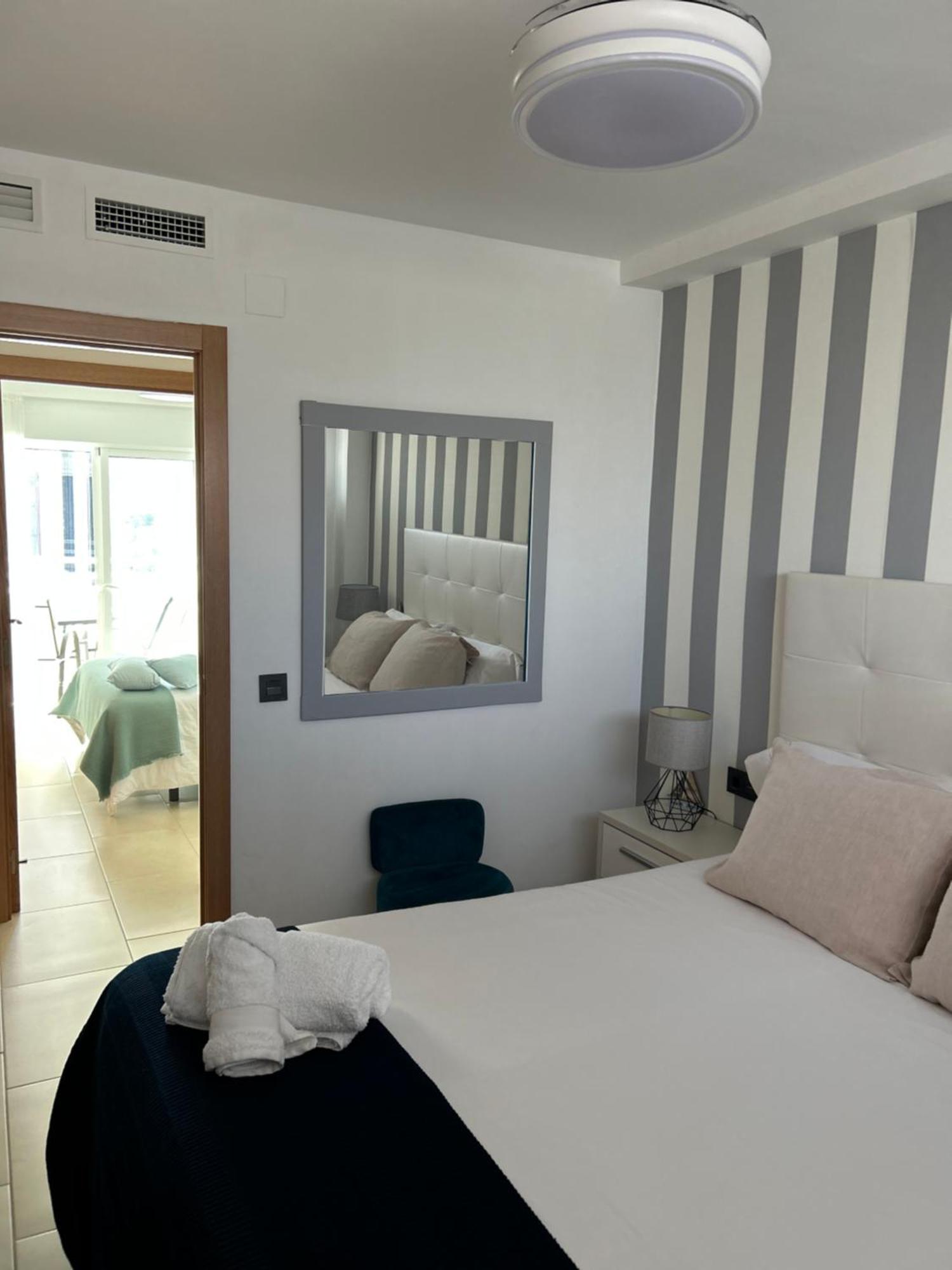 Апартаменты Atico Con Enorme Terraza Y Chill Out Particular Бенидорм Экстерьер фото