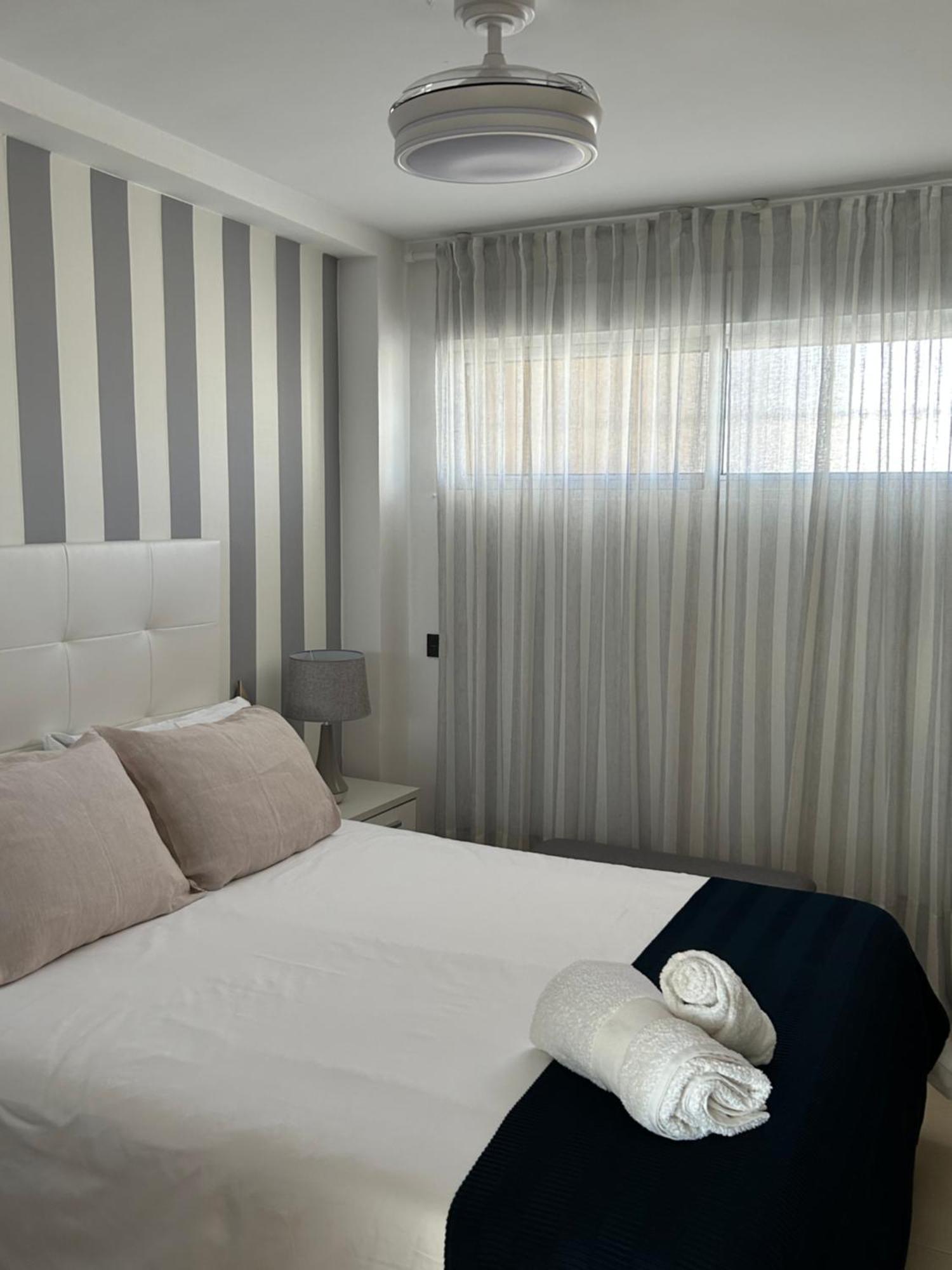 Апартаменты Atico Con Enorme Terraza Y Chill Out Particular Бенидорм Экстерьер фото